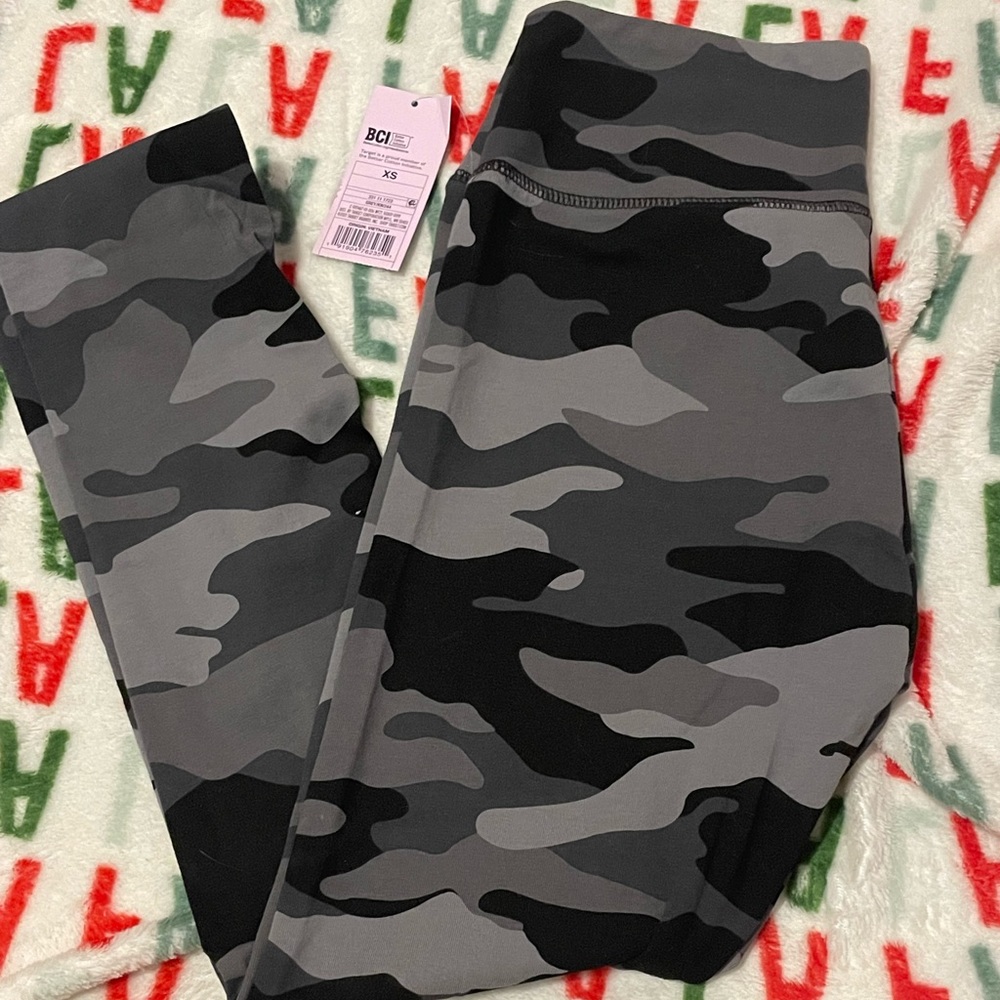 Target camo eggings